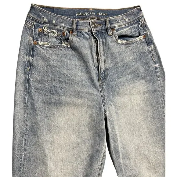 American Eagle Light Wash Ultra High-Waist Baggy Distressed‎ Jeans Size 10 - Picture 6 of 9